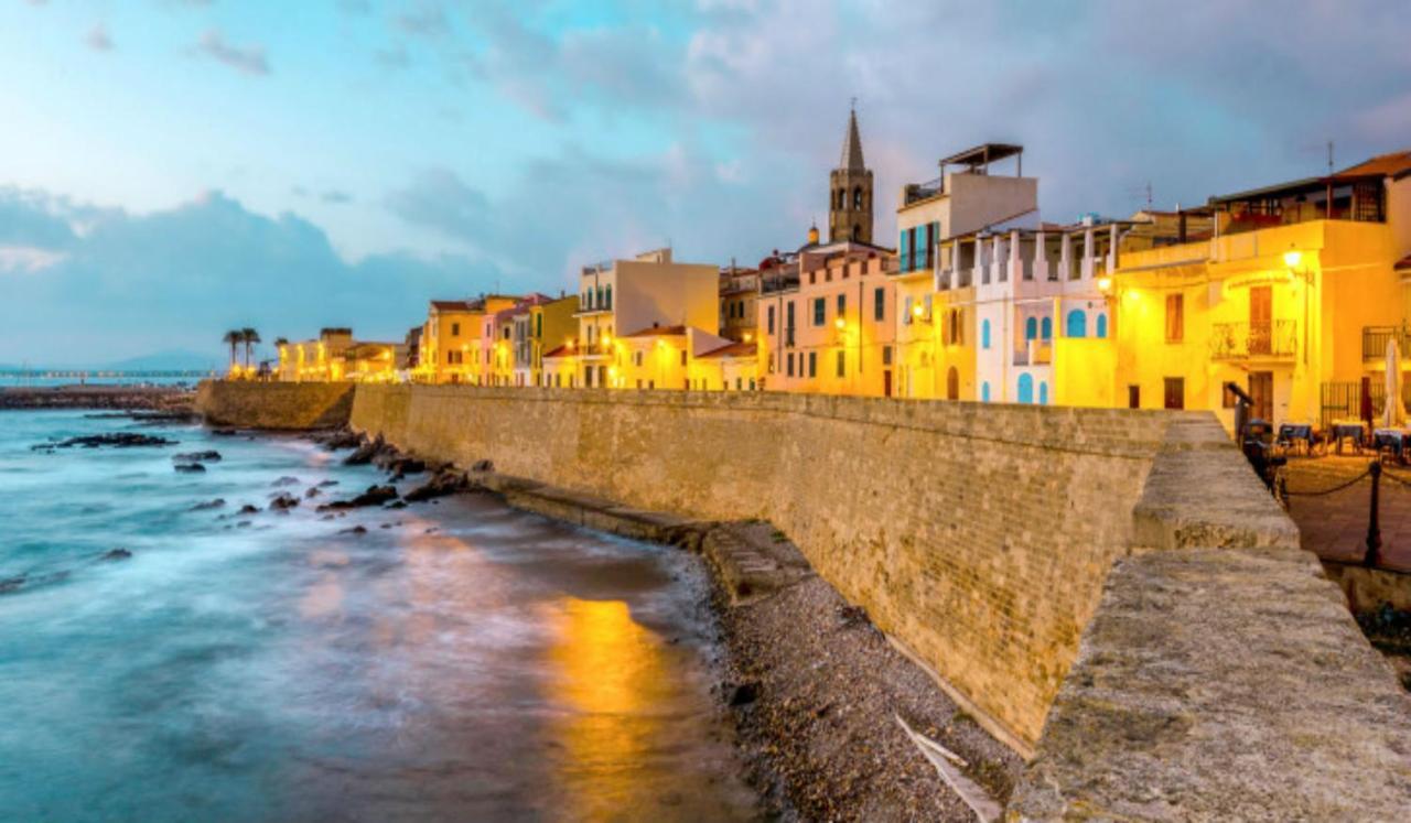 Casa Di Molly Al Centro Di Alghero Kültér fotó