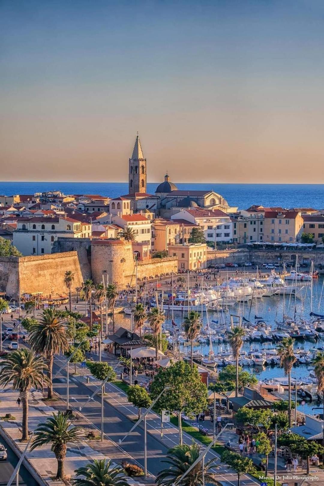 Casa Di Molly Al Centro Di Alghero Kültér fotó